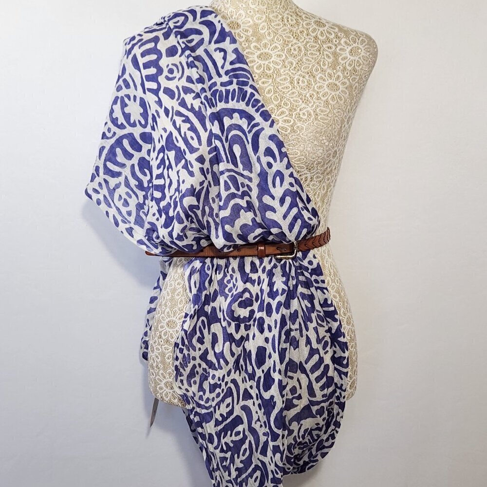 NWT World Market Women's Blue Geo Print 100% Viscose Infinity Scarf Lightweight